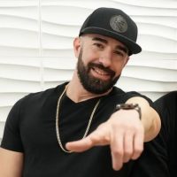 DJ-Ello-Harlem-Headshot-square.jpg